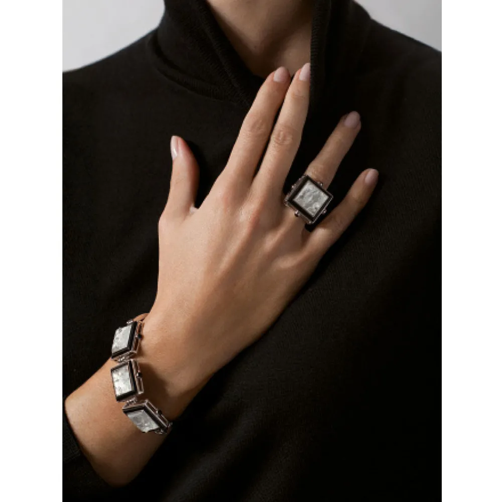 Clearance Aréthuse Ring Rings