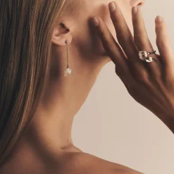 Store Muguet Long Earrings Earrings